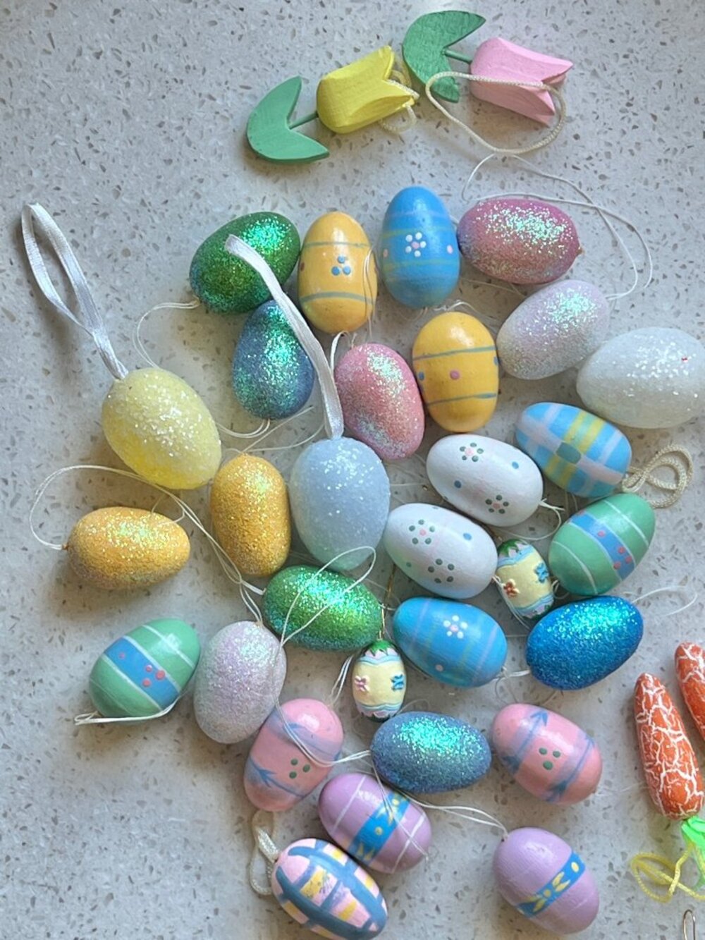 Easter Ornaments & Decor Bunnies Chicks Eggs Birdhouse Baskets Carrots Tulips - Picture 2 of 8